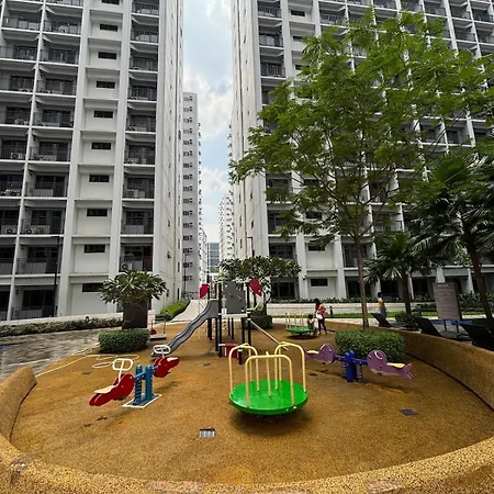 R Cabin - Shore Residences