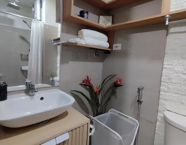R - Shore Residences * Manila
