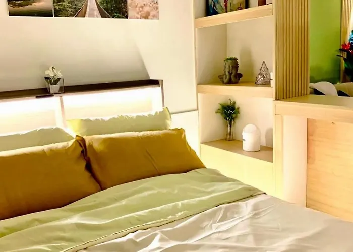 R - Shore Residences Aparthotel *