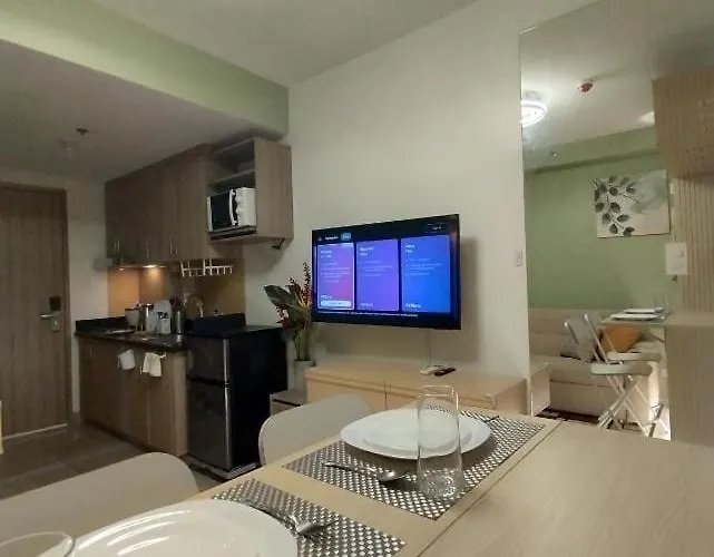 R - Shore Residences Manila