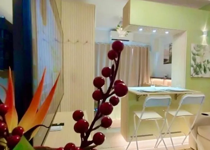 R - Shore Residences Aparthotel Manila