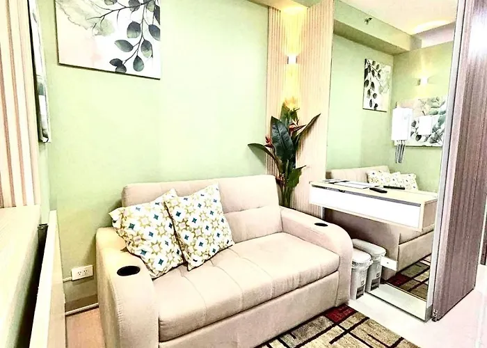 R - Shore Residences Aparthotel